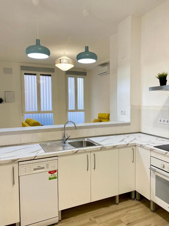 Flamenca Triana - Apartamento Wifi Con 2 Dormitorios 2 Sofas Camas 2 Banos Севілья Екстер'єр фото